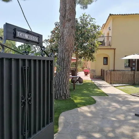 Couette-café Cal Music