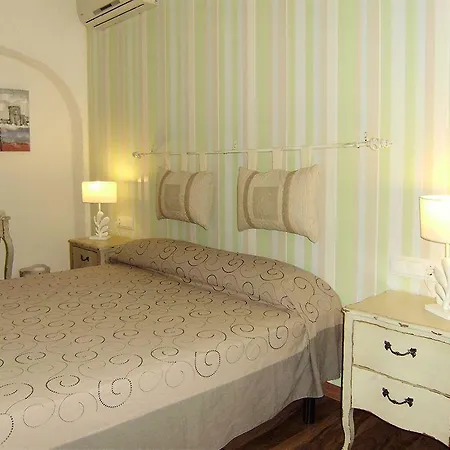 Bed & Breakfast Cal Music 4*