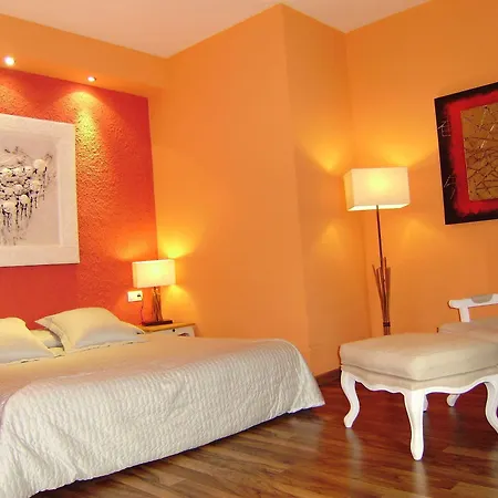 Couette-café Cal Music 4*